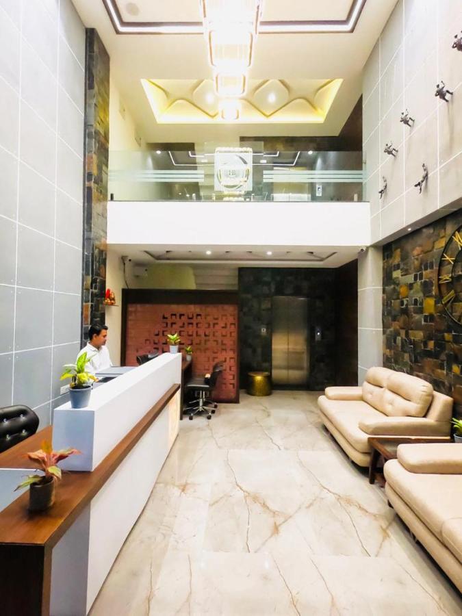Hotel The Bellevue Indore Exterior foto